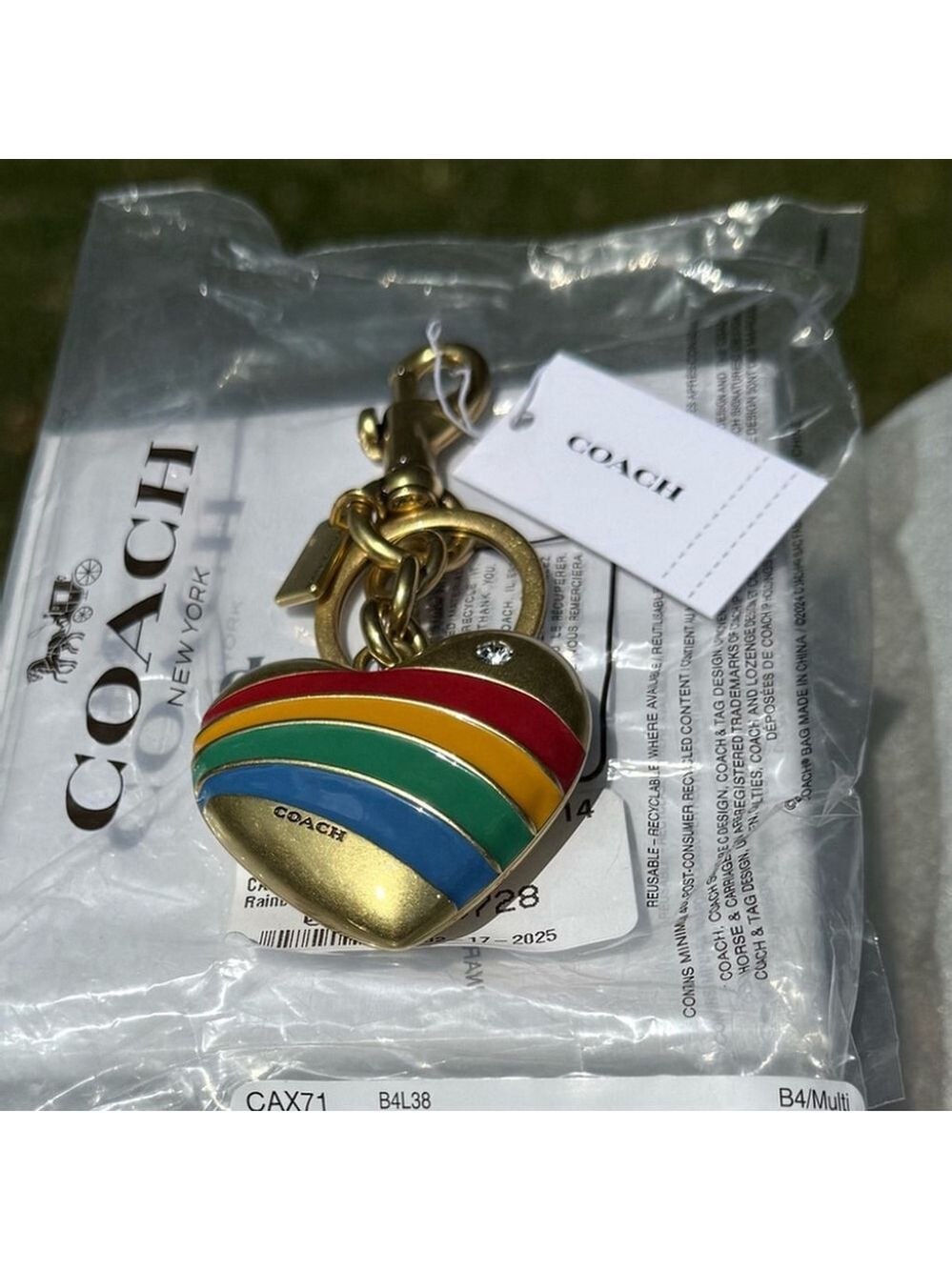 NEW Coach Rainbow Heart Bag Charm with Brass & Enamel Finish CAX71 NWT - Picture 3 of 8